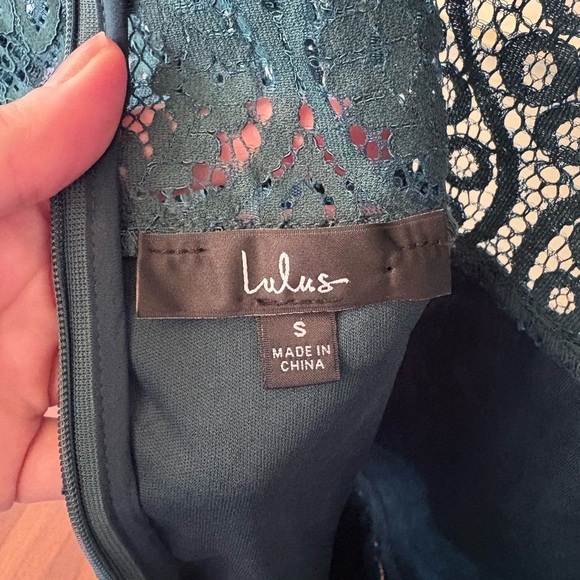 Lulu’s Forest Green Sheer Lace Short Sleeve Mini Dress size S - Picture 4 of 7